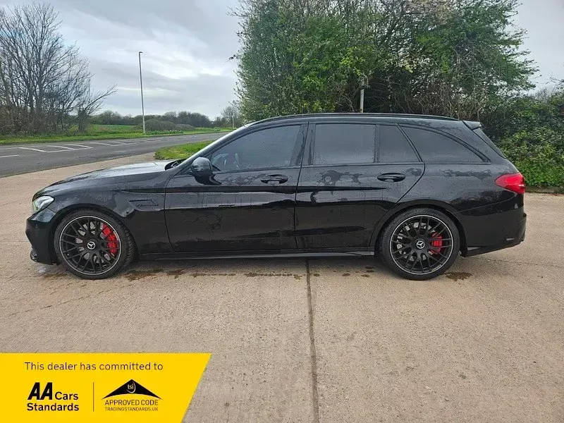 Usado Mercedes C63S AMG Premium 2015 Preto Carrinha