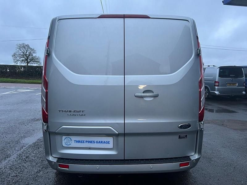 Used Ford Transit Custom Limited 130 HP (95 kW) 2019 Silver Van