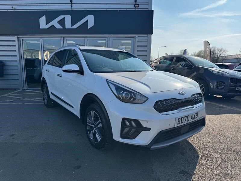 White pearl Used 2020 Kia Niro 3 SUV | £17,295 (Fair price) - Image 1/4