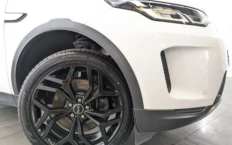 Used Land Rover Discovery Sport 163 HP (119 kW) 2023 SUV