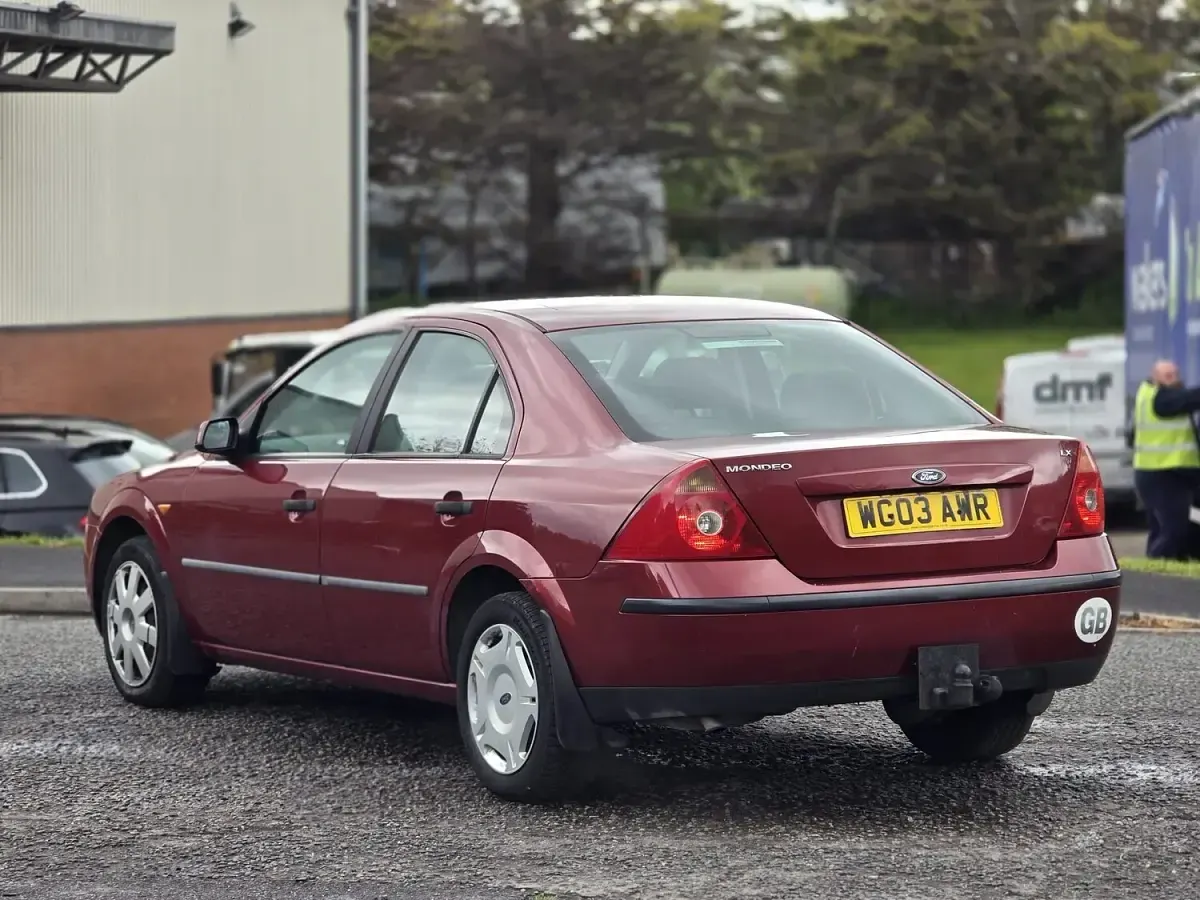 Used Ford Mondeo 145 HP (106 kW) 2003 Red Sedan