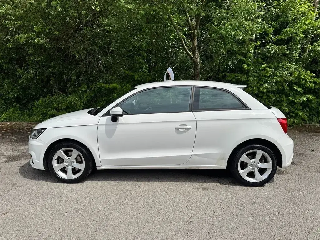 Used Audi A1 Sport 125 HP (91 kW) 2017 White Hatchback
