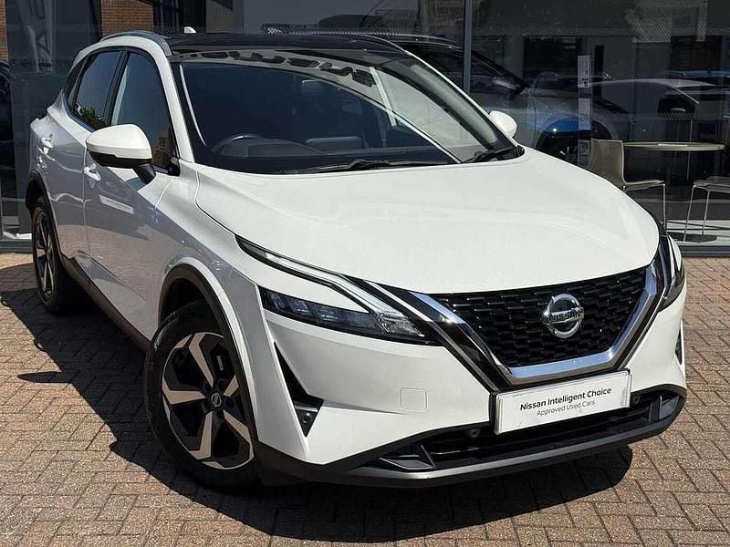 White Used 2021 Nissan Qashqai N-Connecta SUV | £19,699 (Fair price) - Image 1/3