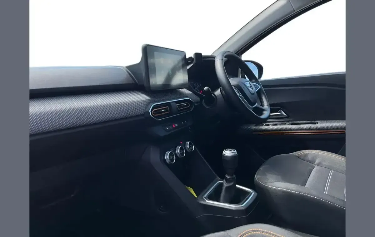Used Dacia Sandero Prestige 90 HP (66 kW) 2021 Orange Hatchback