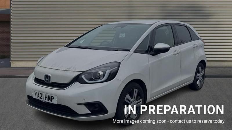 Used Honda Jazz Hybrid 109 HP (80 kW) 2021 White Hatchback