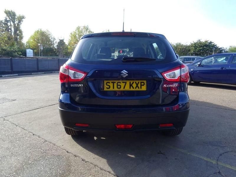 Używany Suzuki SX4 SZ4 111 KM (81 kW) 2017 Niebieski Hatchback