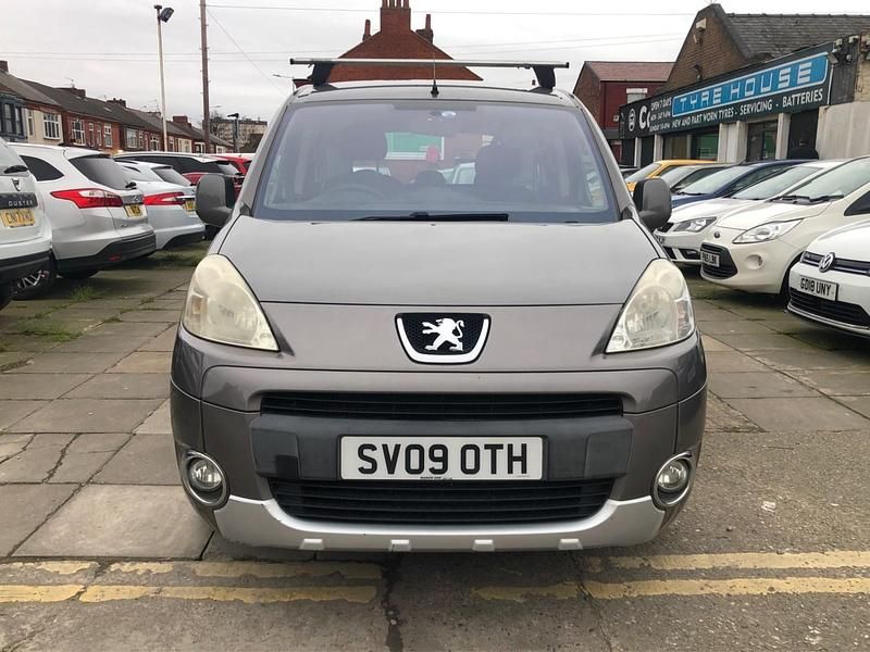 Used Peugeot Partner Tepee S 2009 Grey MPV
