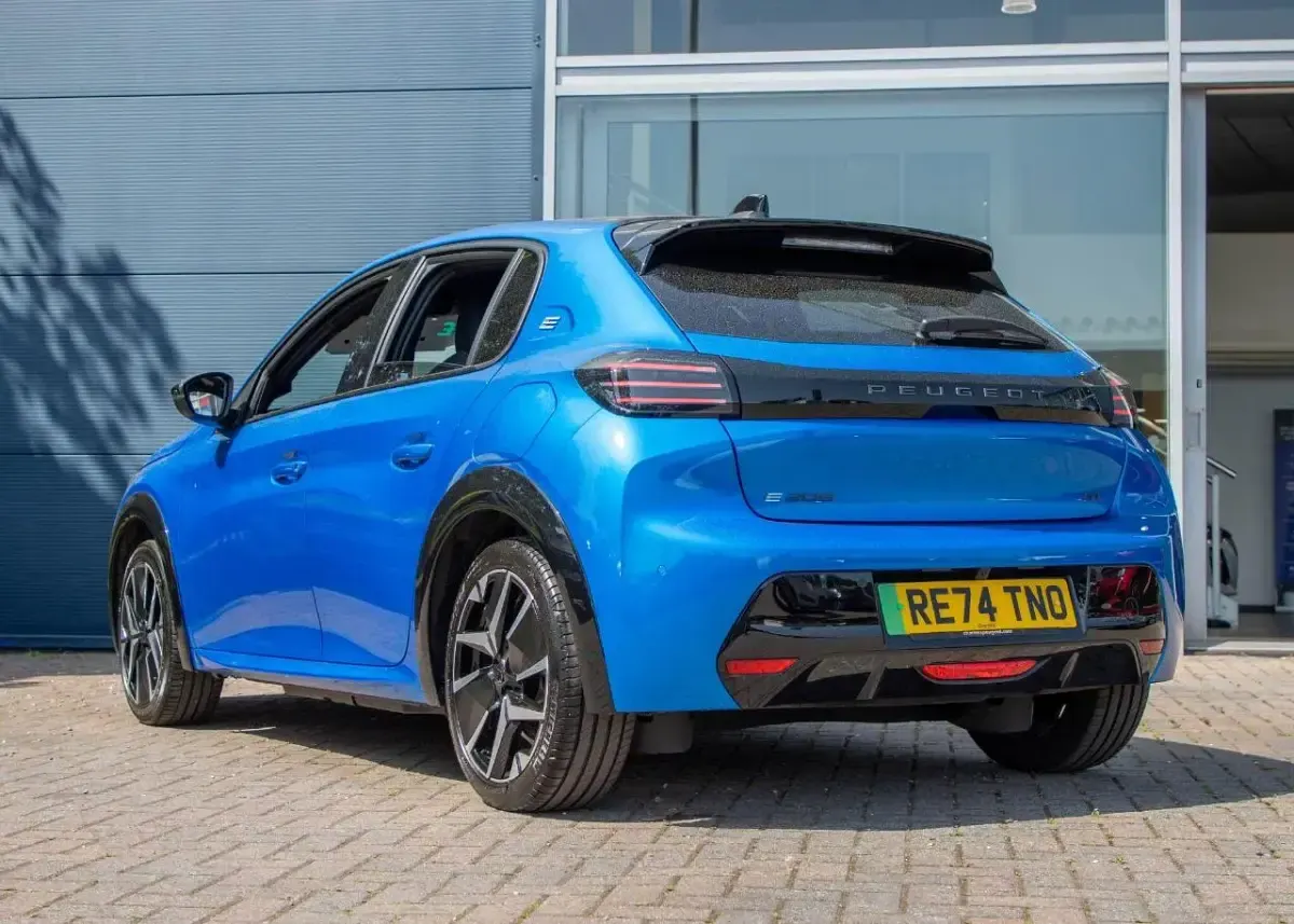 Used Peugeot e-208 GT 113 kW (154 HP) 2025 Blue Hatchback