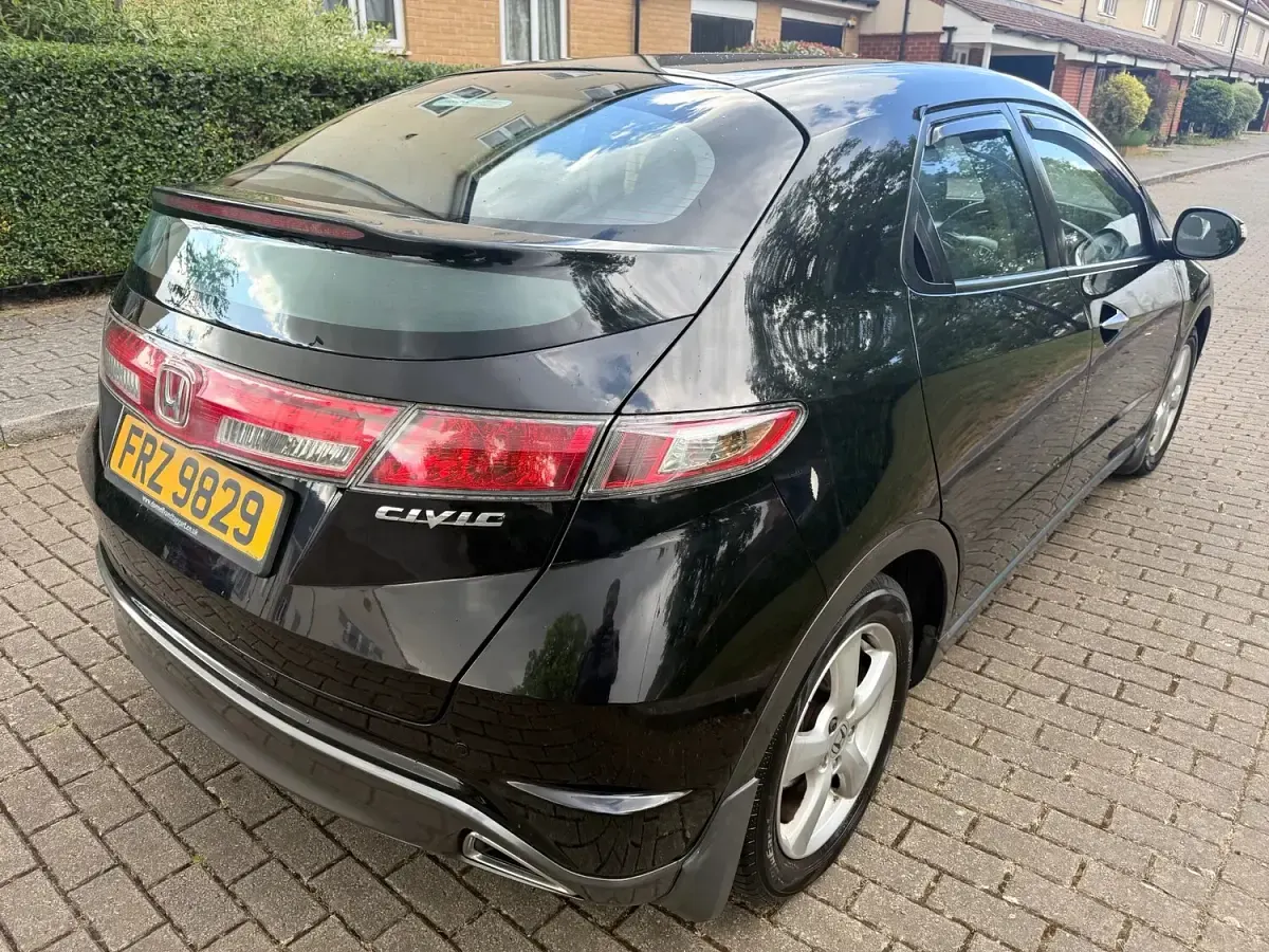 Used Honda Civic SE 2010 Black Hatchback