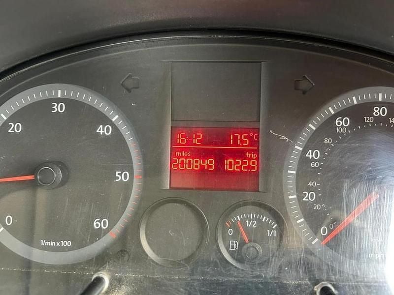 White Used 2010 VW Caddy MPV | £1,595 (Fair price) - Image 1/4