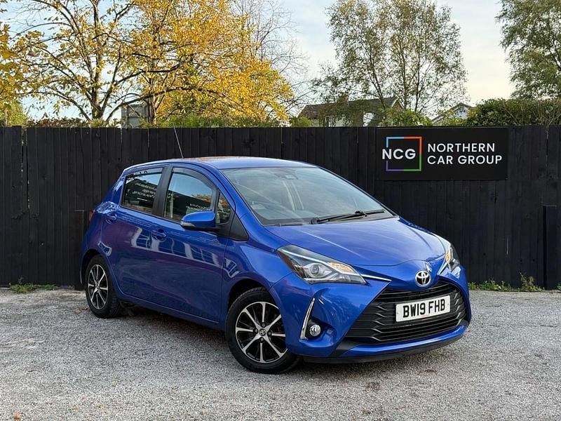 Blue Used 2019 Toyota Yaris Hatchback | £7,545 (Good price) - Image 1/4