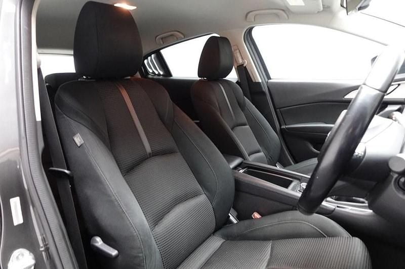 Used Mazda 3 121 HP (88 kW) 2018 Grey Hatchback