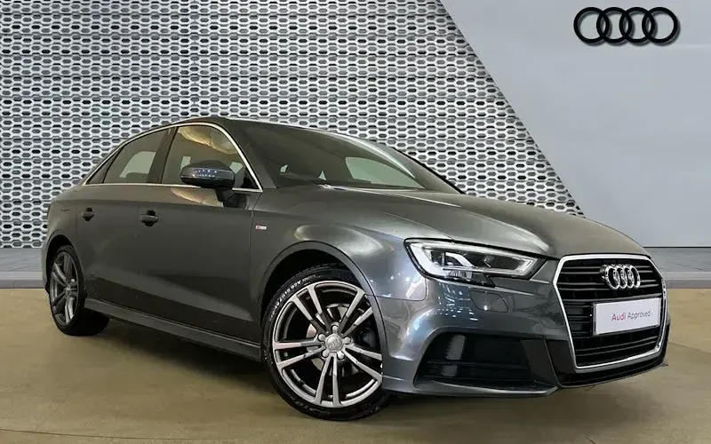 Begagnad Audi A3 S-Line 150 HK (110 kW) 2019 Sedan