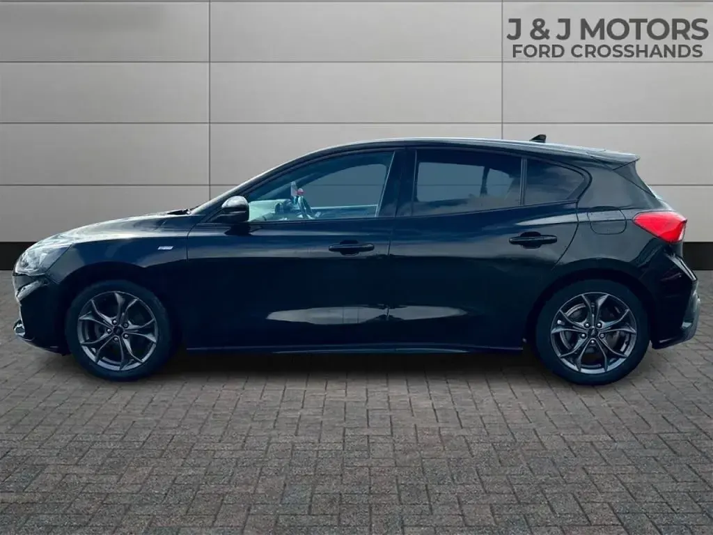 Used Ford Focus ST-Line 125 HP (91 kW) 2019 Black Hatchback