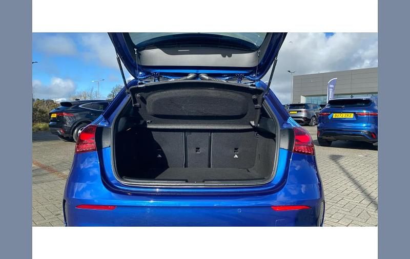 Used Mercedes A200 Executive 161 HP (118 kW) 2024 Blue Hatchback