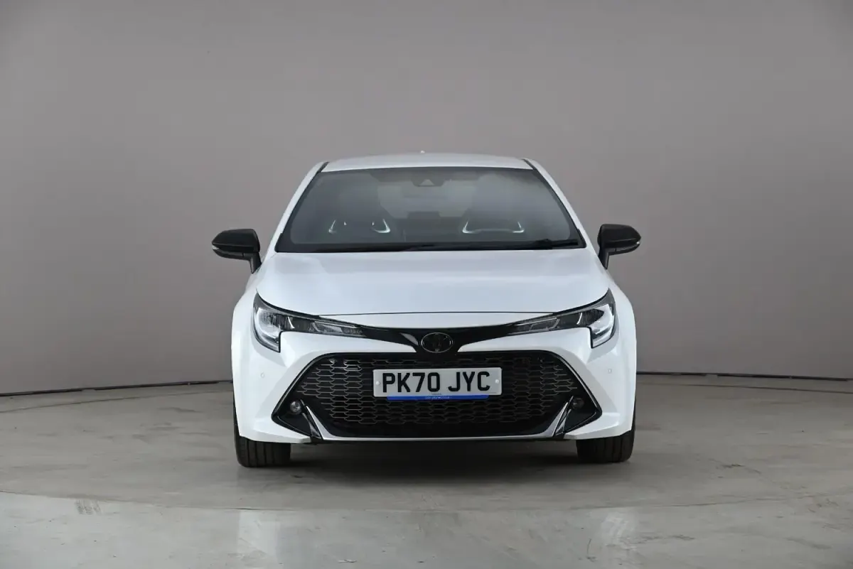 Usado Toyota Corolla Sport 122 HP (89 kW) 2020 Branco Citadino