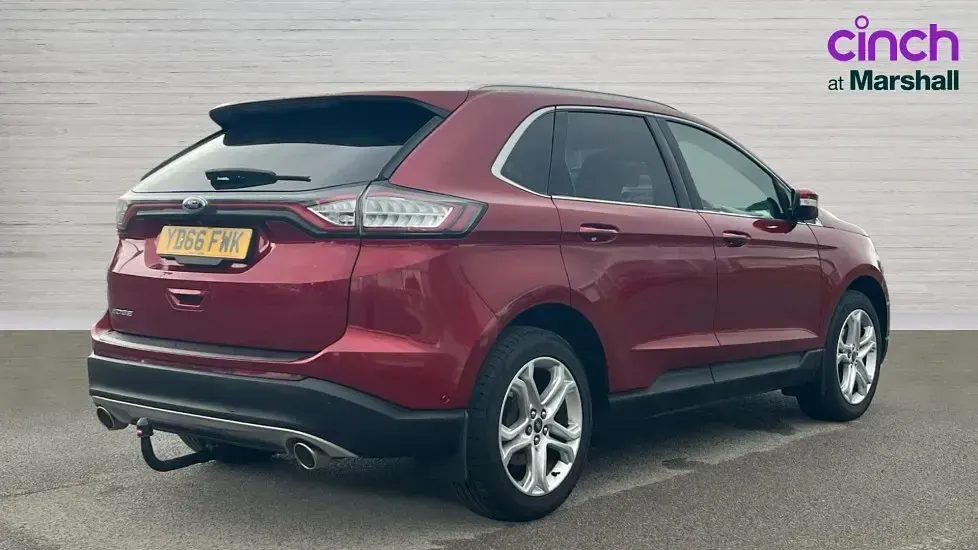 Used Ford Edge Titanium 180 HP (132 kW) 2016 Red SUV