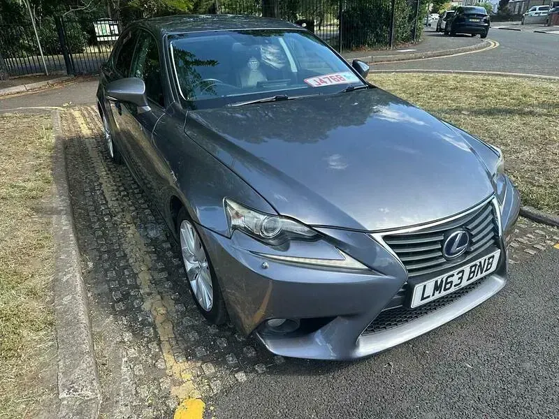 Used Lexus IS300h 223 HP (164 kW) 2013 Grey Sedan