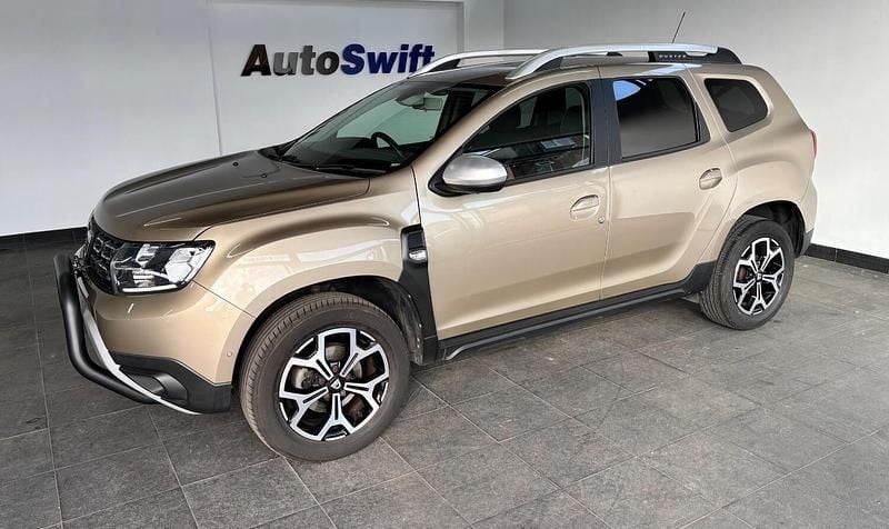 Usado Dacia Duster Prestige 114 HP (83 kW) 2018 Bege SUV