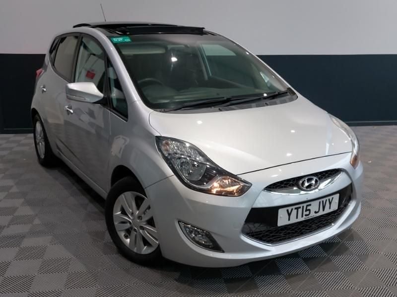 Silver Used 2015 Hyundai ix20 Style Hatchback | £6,298 (Fair price) - Image 1/4