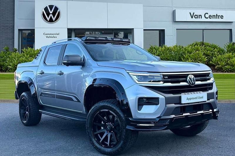 Silver Used 2025 VW Amarok PanAmericana Pickup | £53,989 (Expensive) - Image 1/4
