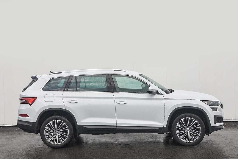 Used Skoda Kodiaq SE L Executive 148 HP (108 kW) 2024 Moon white metallic SUV