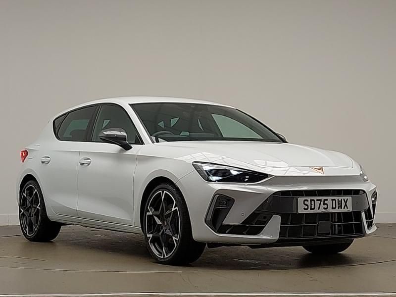 New Cupra Leon 150 HP (110 kW) 2025 Metallic  glacial white Hatchback