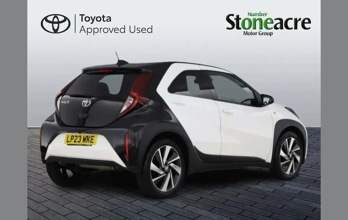 Used Toyota Aygo X 72 HP (52 kW) 2023 White SUV
