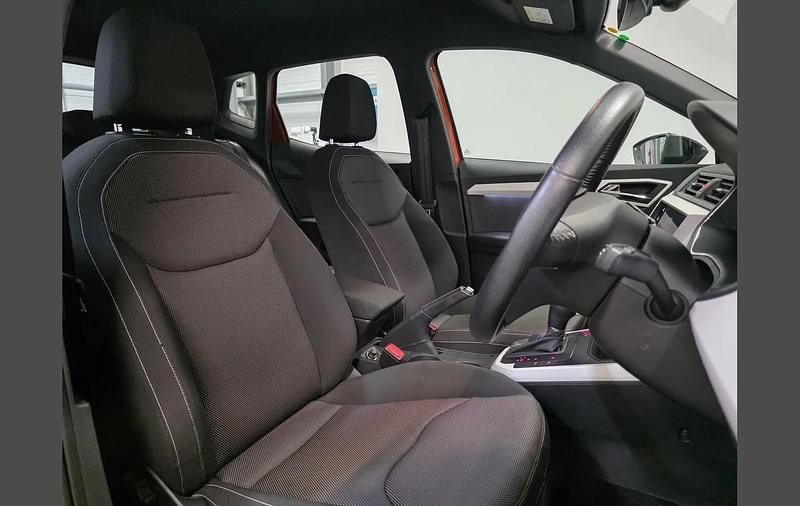 Used Seat Arona XCELLENCE Lux 115 HP (84 kW) 2019 Orange SUV
