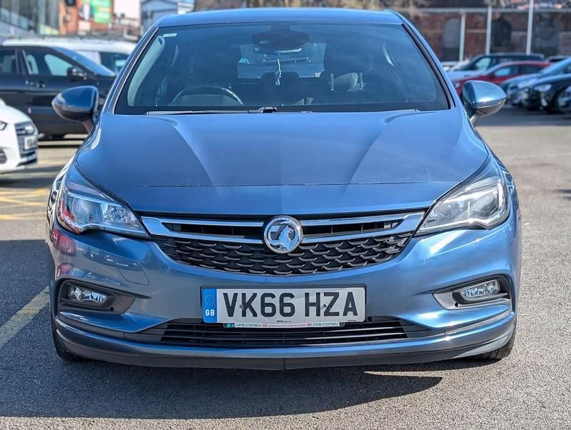 Used Vauxhall Astra SRi 2016 Blue Hatchback