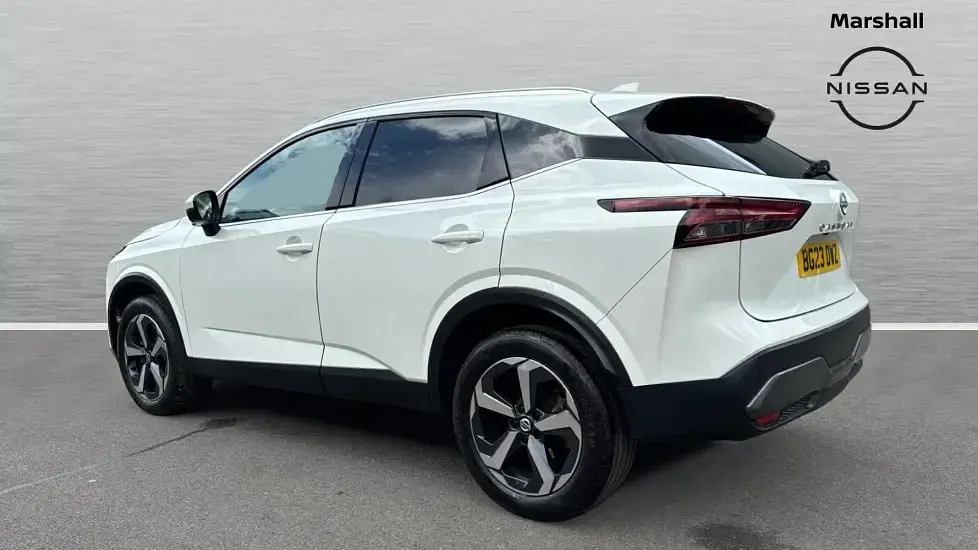 Used Nissan Qashqai N-Connecta 158 HP (116 kW) 2023 White SUV