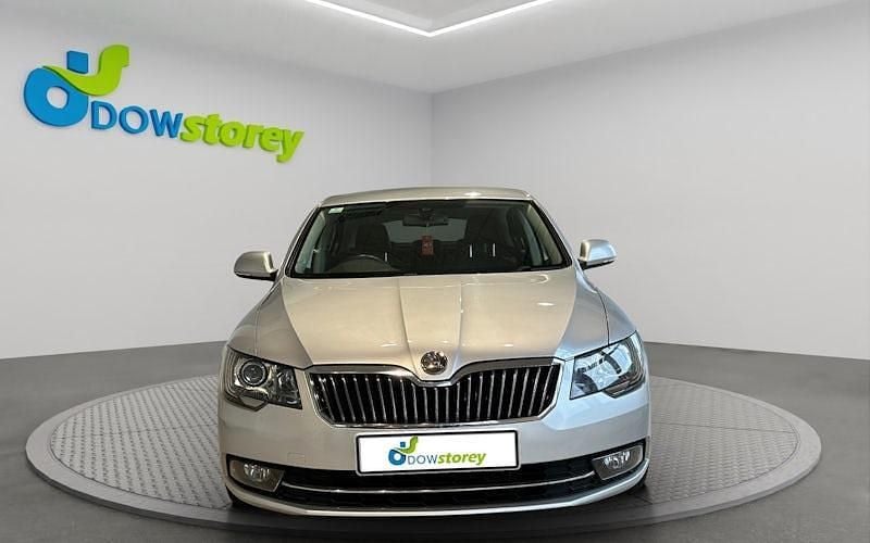 Used Skoda Superb Elegance 170 HP (125 kW) 2014 Silver Hatchback