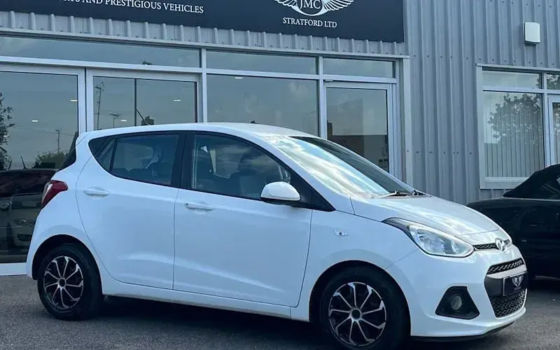 Käytetty Hyundai i10 SE 66 HP (48 kW) 2016 Viistoperä