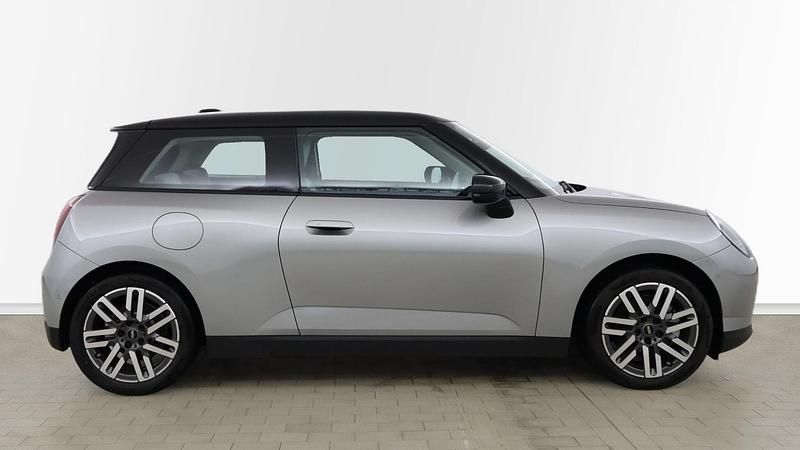 New Mini Cooper SE Hatch 158 kW (215 HP) 2025 Silver Hatchback