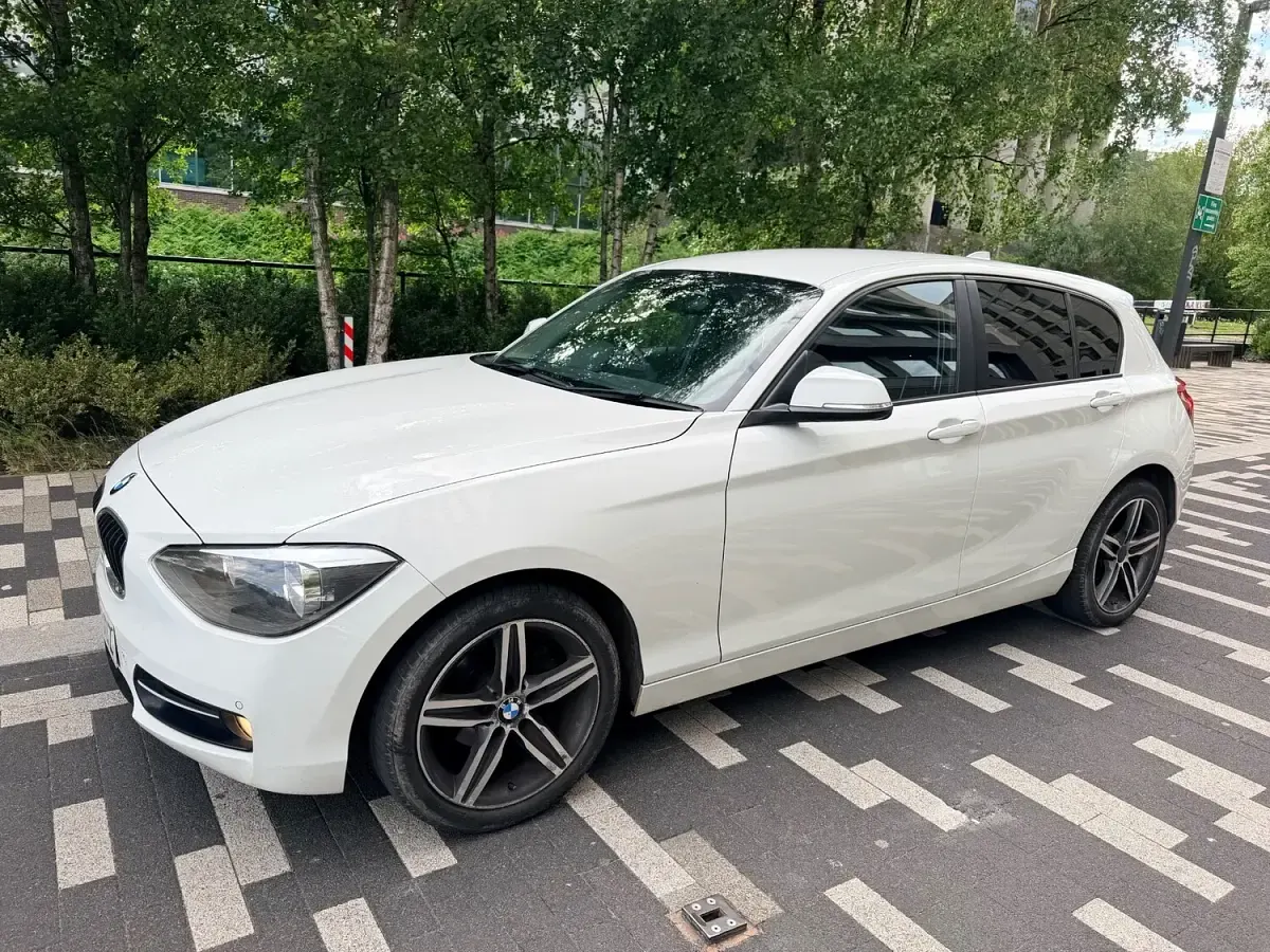 Used BMW 116 Sport Line 2014 White Hatchback
