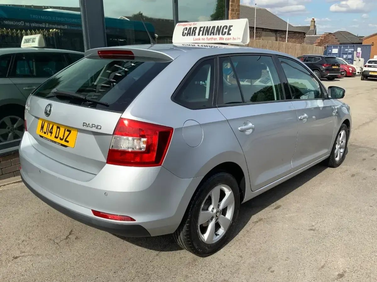 Used Skoda Rapid SE 2014 Silver Hatchback