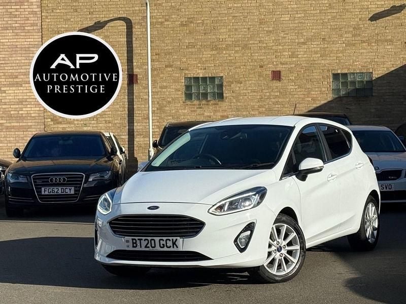 Used Ford Fiesta Titanium 125 HP (91 kW) 2020 White Hatchback