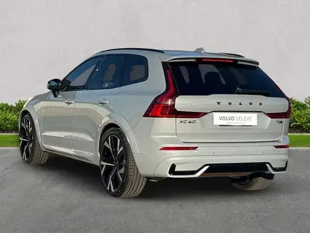 Used Volvo XC60 Ultra 449 HP (330 kW) 2026 Vapour grey SUV