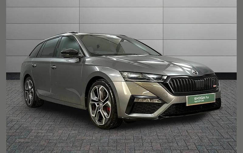 Used Skoda Octavia vRS 196 HP (144 kW) 2023 Grey Estate