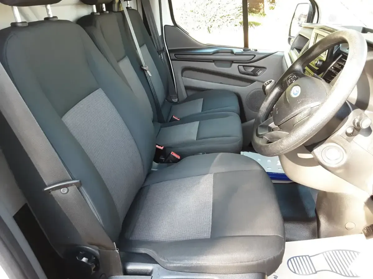 Used Ford Transit Custom 105 HP (77 kW) 2021 White Van