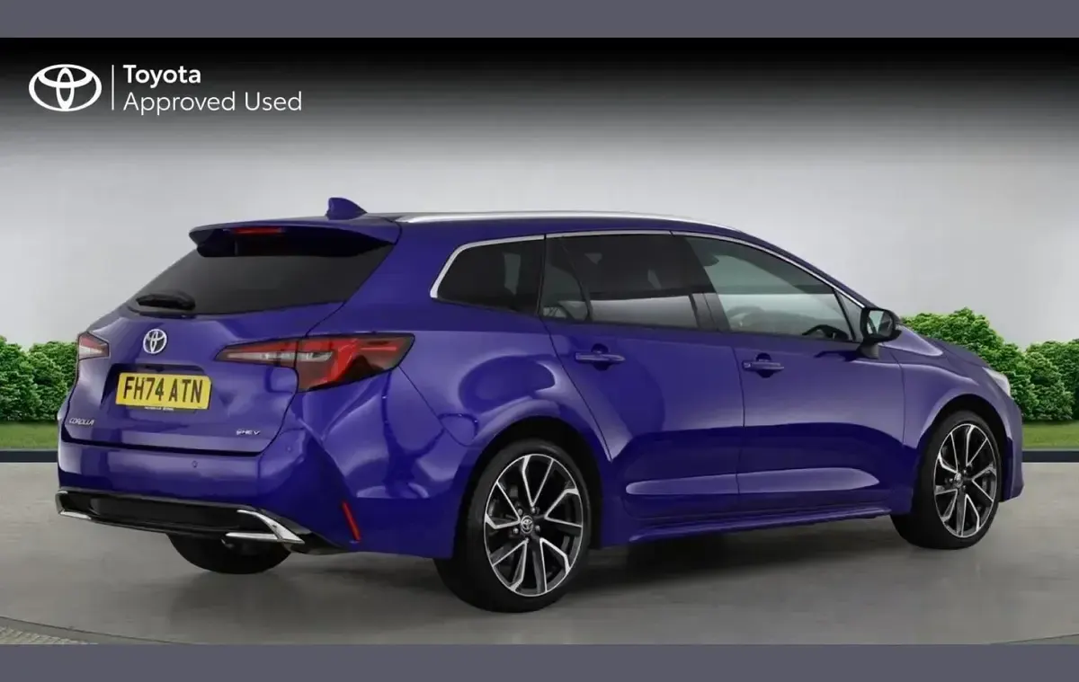 Used Toyota Corolla 196 HP (144 kW) 2025 Blue Estate