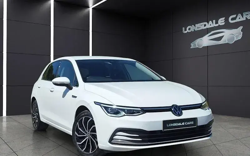 Usado VW Golf VIII Edition 131 HP (96 kW) 2023 Branco Citadino