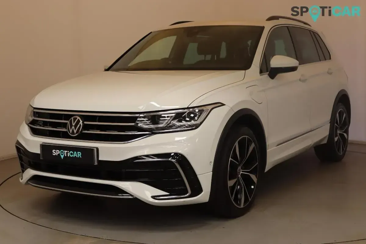 Used VW Tiguan R-line 242 HP (177 kW) 2023 White SUV