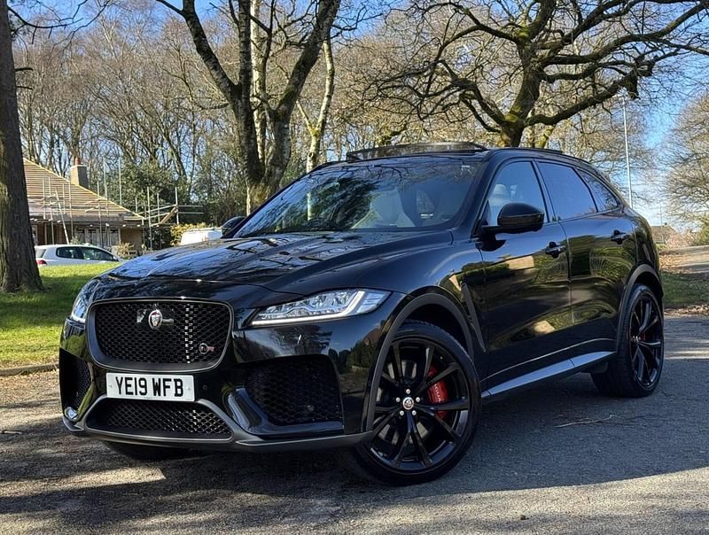 Used Jaguar F-Pace Supercharged 550 HP (404 kW) 2019 Black SUV
