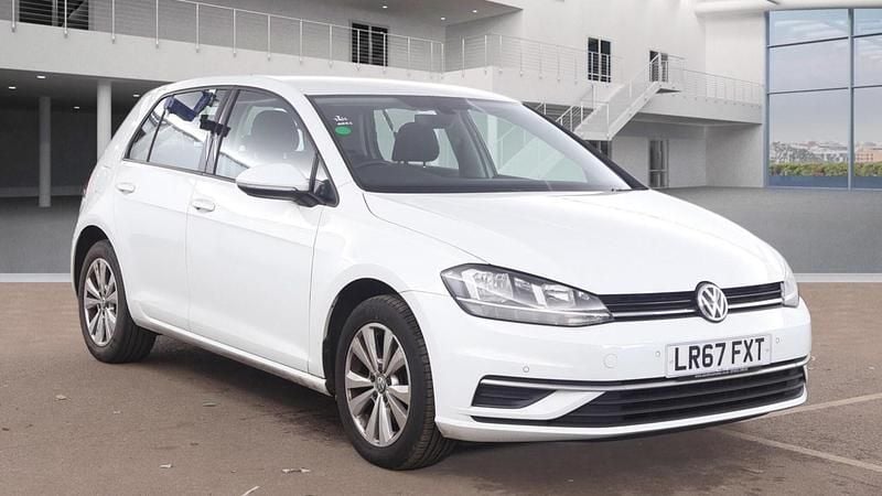 Begagnad VW Golf VII SE 150 HK (110 kW) 2017 Vit Halvkombi