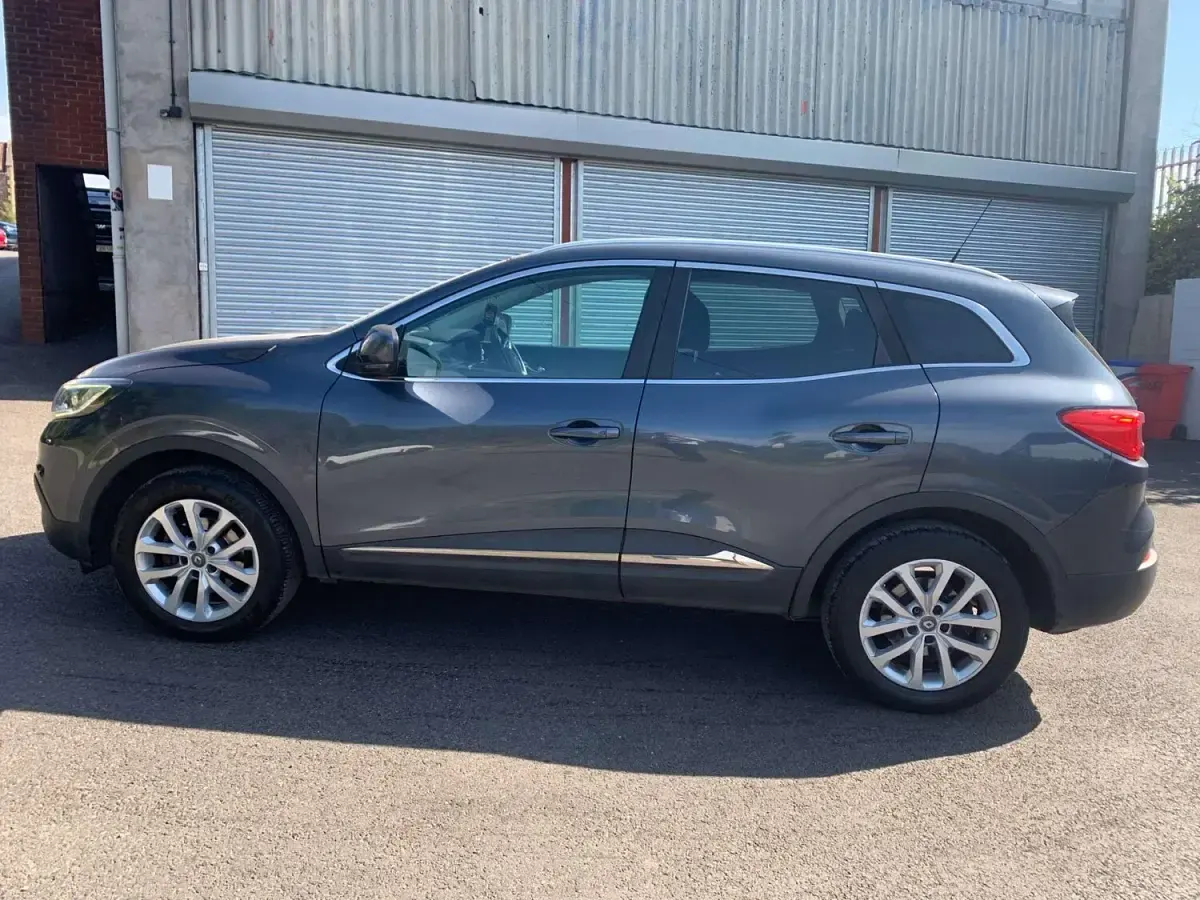 Used Renault Kadjar Dynamique 110 HP (80 kW) 2016 Grey SUV