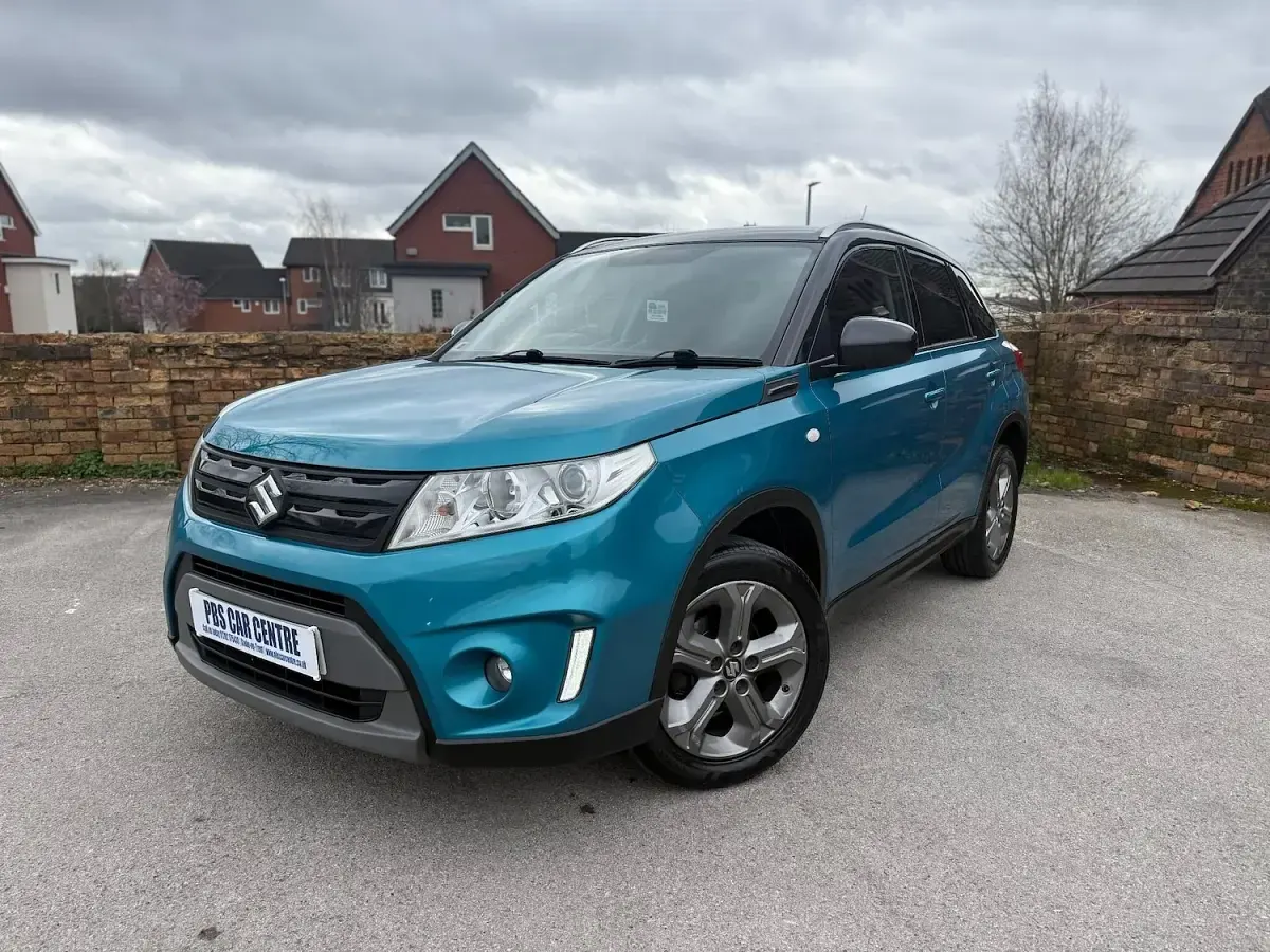 Used Suzuki Vitara SZ-T 120 HP (88 kW) 2015 Turquoise/black SUV