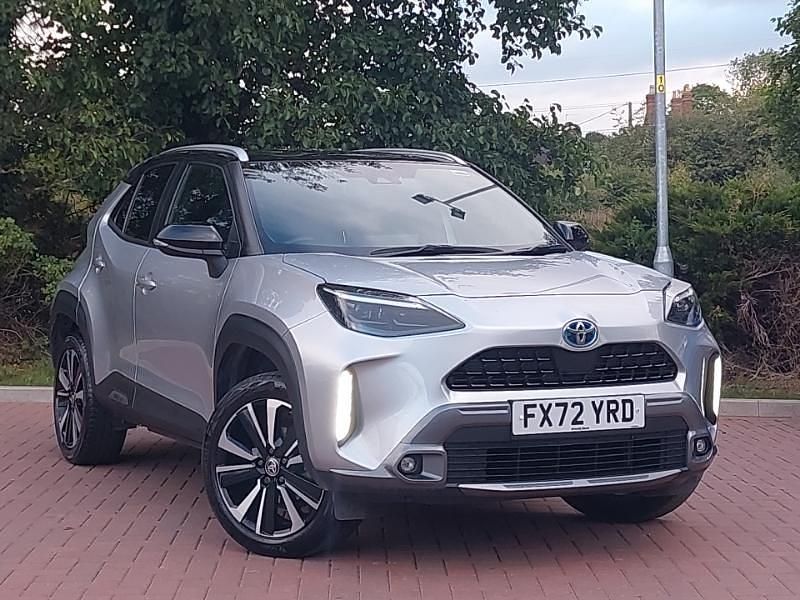 Silver Used 2022 Toyota Yaris Hybrid Edition Estate | £21,498 (A bit pricey) - Image 1/4