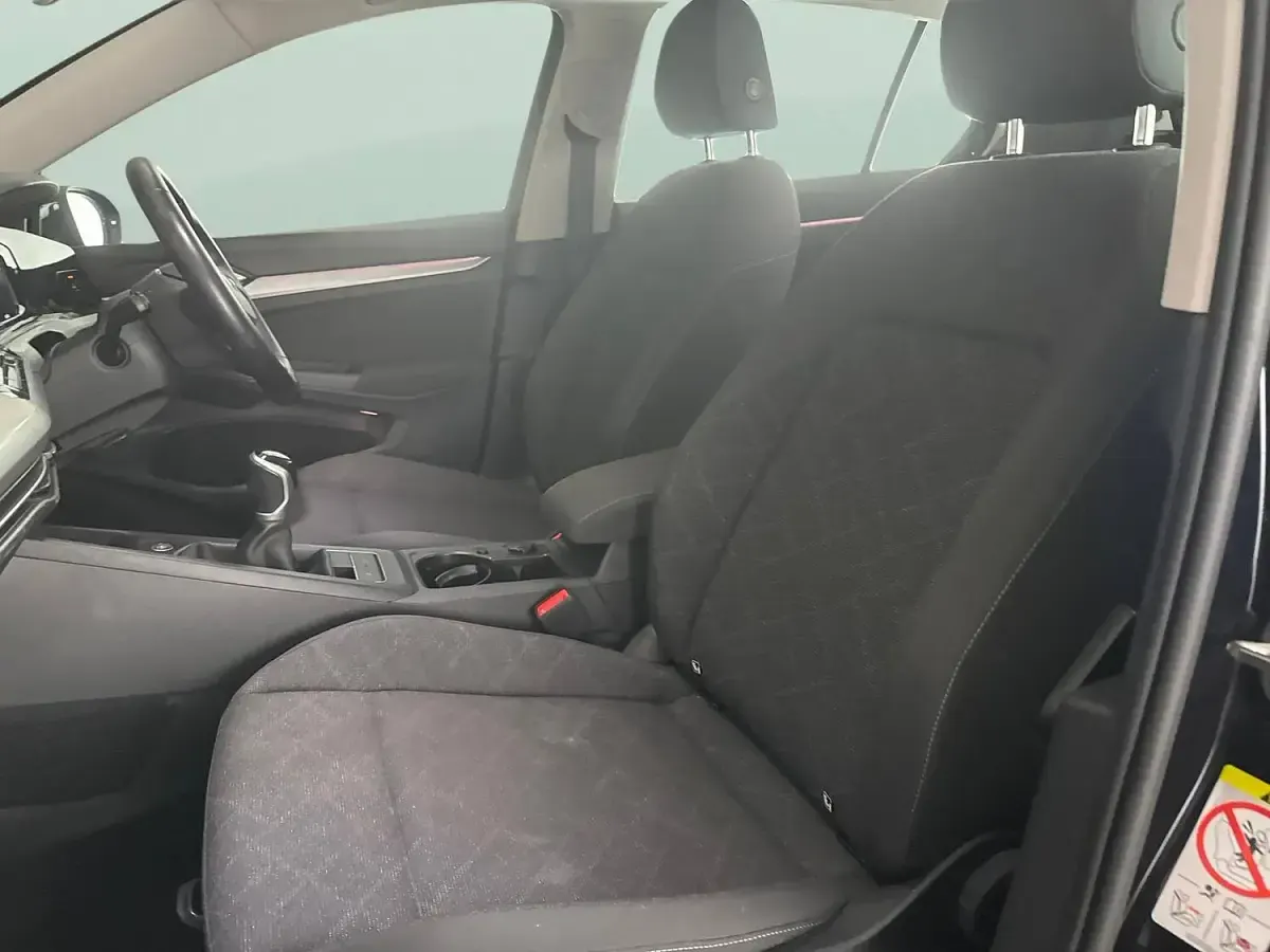 Used VW Golf VIII Life 2022 Black Hatchback