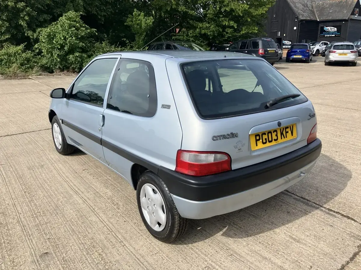 Used Citroën Saxo 60 HP (44 kW) 2003 Grey Hatchback